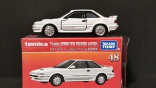 トミカプレミアムAE92トレノ